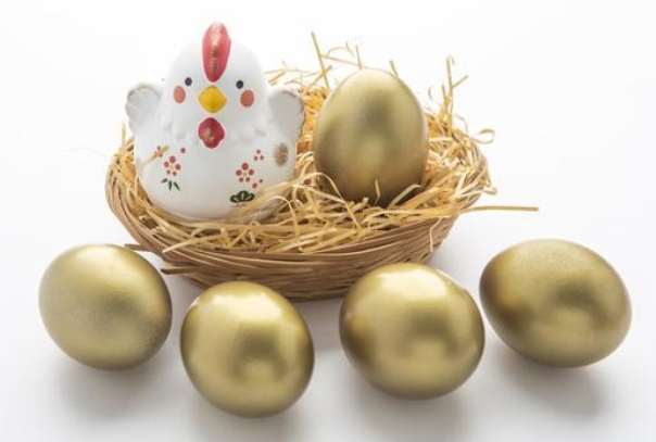 梦见别人从高处坠落摔死_高处坠落梦