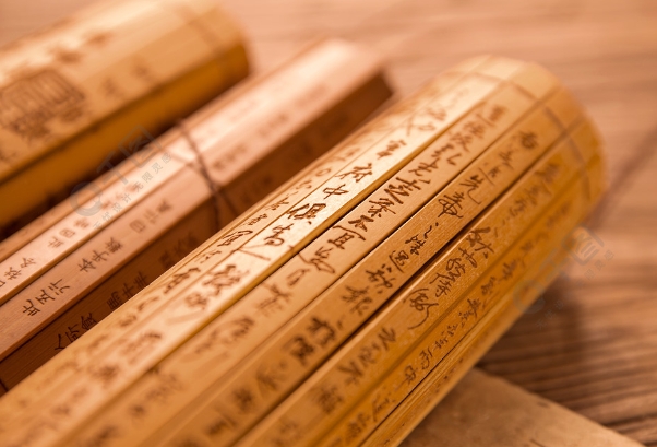 梦见老公和别人结婚图片