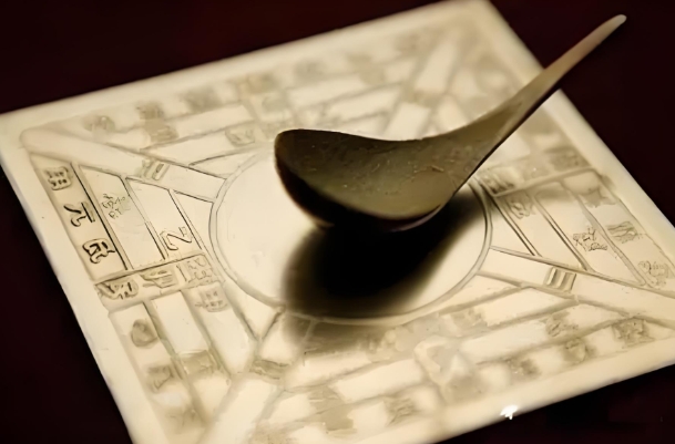 梦见穿别人衣服是什么兆头_衣梦兆解图片