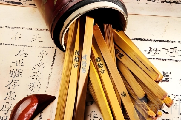 梦见自己去医院检查身体_体检之梦