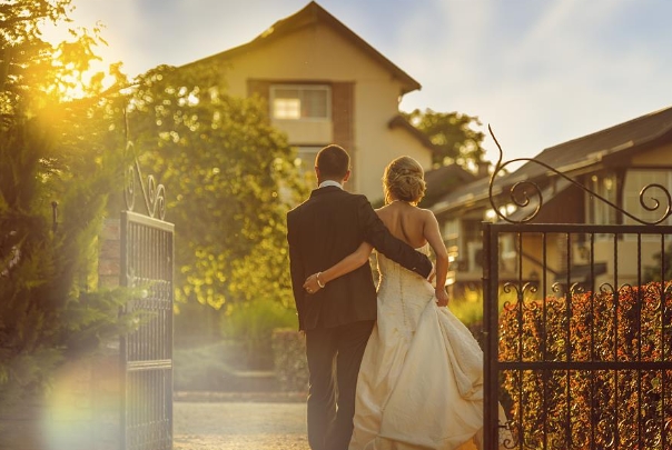 梦见蛇咬自己的手指头